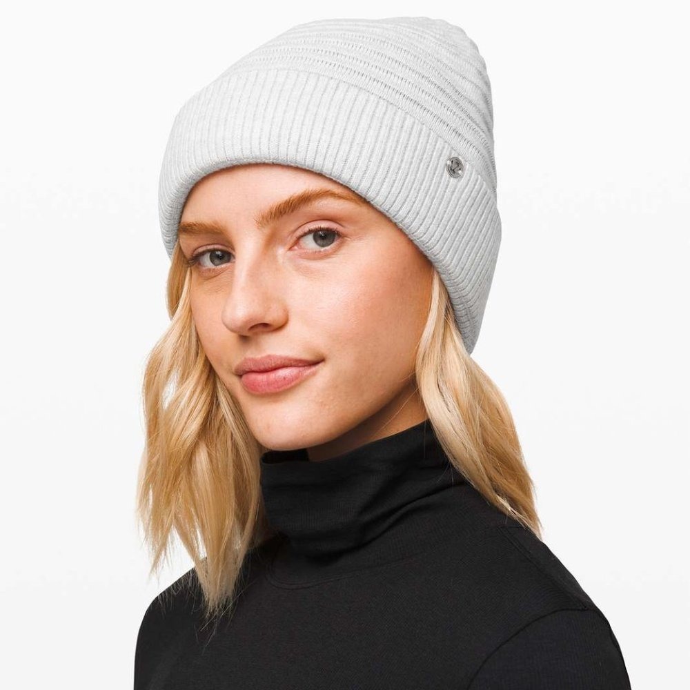 Lululemon Sweet and Sherpa Beanie Grey‎